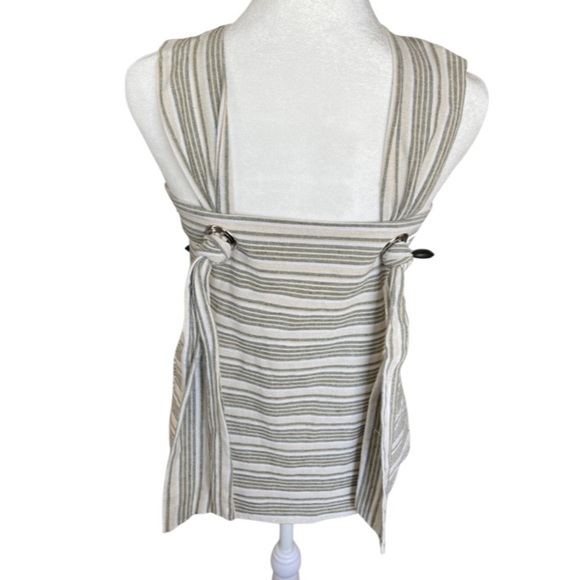 Linen striped top with pretty ties in the back - Picture 3 of 4